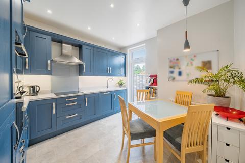 64 Gander Green Lane, Sutton, SM1 2EJ