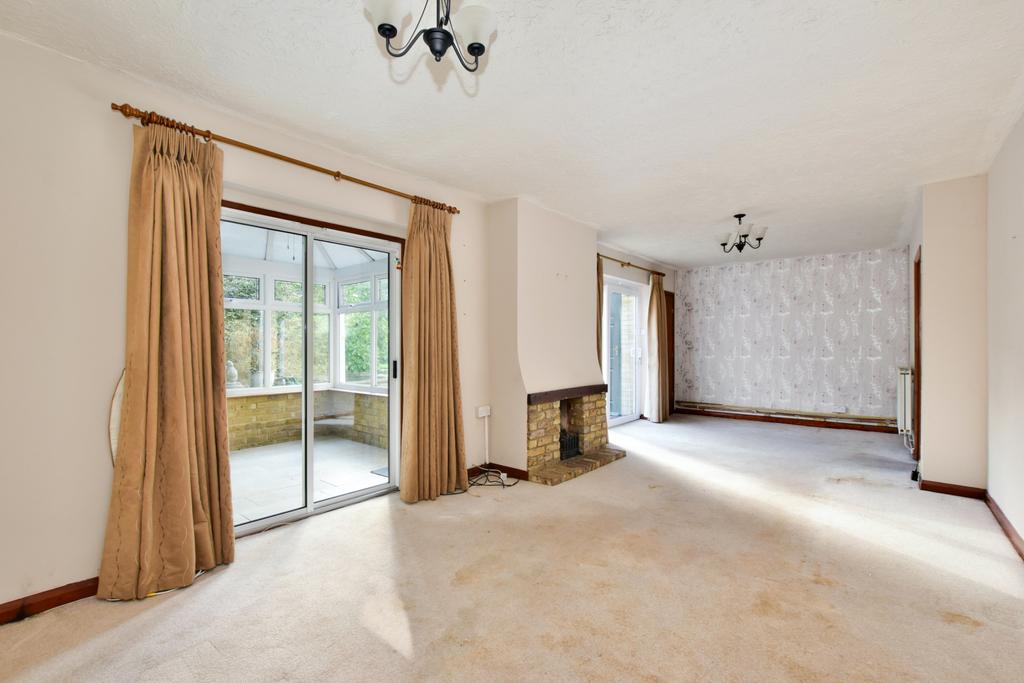 Coniston Road, Kings Langley, Herts, WD4 3 bed terraced house for sale