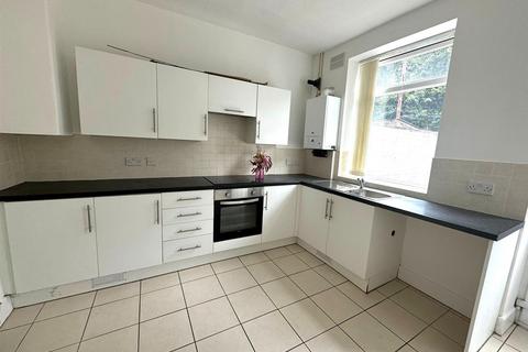 17 Esther Street, Oldham, OL4 3EP