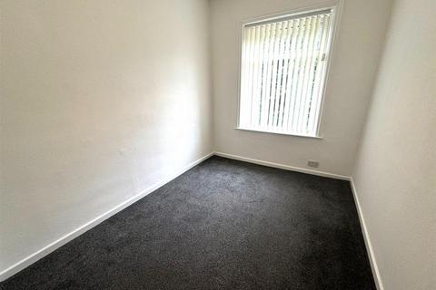 17 Esther Street, Oldham, OL4 3EP