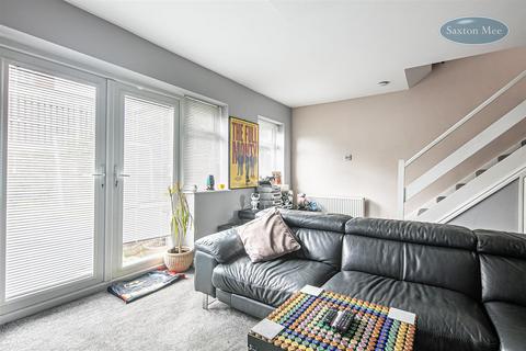 11 Barlow Road, Sheffield, S6 5HR