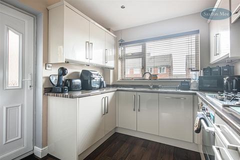 11 Barlow Road, Sheffield, S6 5HR