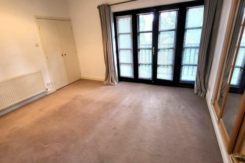 2 bedroom mews to rent, Chelwood Mews, Lostock, Bolton, BL6