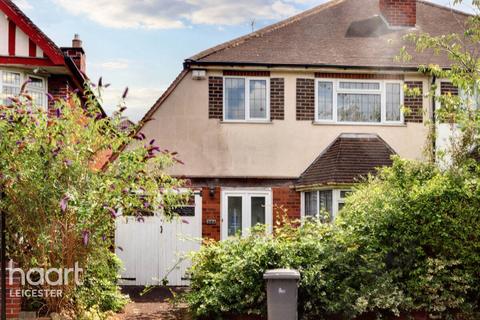 3 bedroom semi-detached house for sale, Queens Road, Leicester