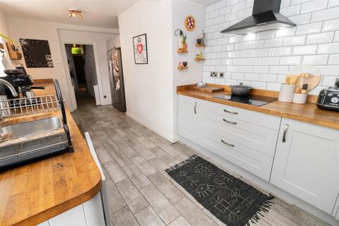 231 Bensham Road, Gateshead, NE8 1US