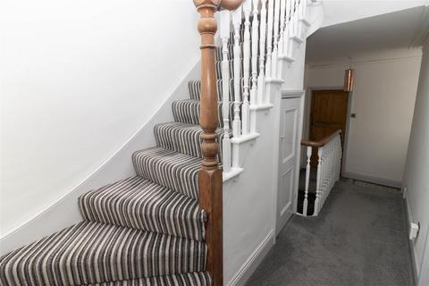 231 Bensham Road, Gateshead, NE8 1US