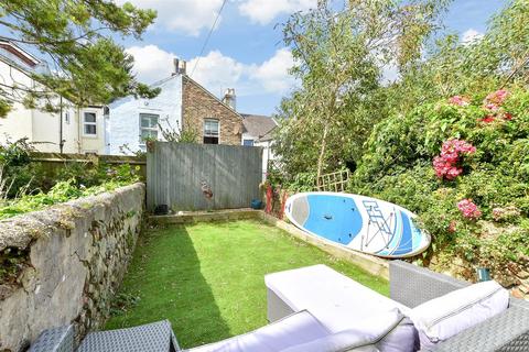 3 bedroom ground floor flat for sale, Totland Road, Brighton, East Sussex