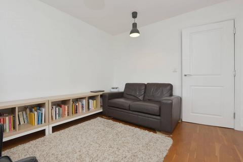 2 bedroom flat for sale, Flat 5, 4 Flaxmill Place, Edinburgh, EH6 5QU