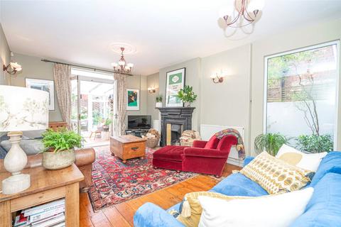 5 bedroom terraced house for sale, Ingram Road, London, N2