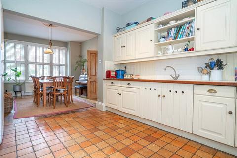 5 bedroom terraced house for sale, Ingram Road, London, N2