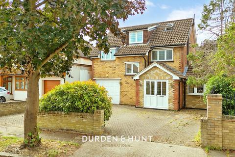 6 bedroom detached house for sale, Nelmes Crescent, Emerson Park, RM11