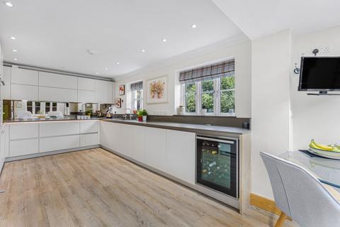 4 bedroom detached house for sale, 219 Kennington Road, Kennington, OX1