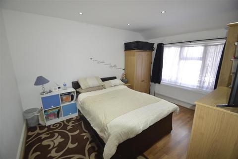 126 Reede Road, Dagenham, RM10 8DU