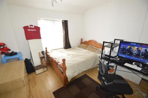 126 Reede Road, Dagenham, RM10 8DU