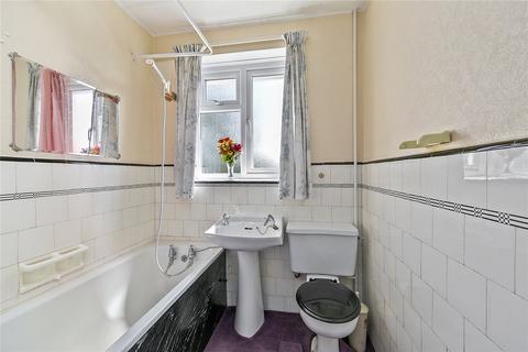 5 Devon Avenue, Twickenham, TW2 6PN