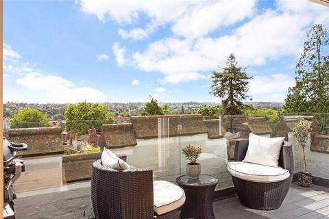 3 bedroom penthouse for sale, Castle Hill, Farnham, Surrey, GU9