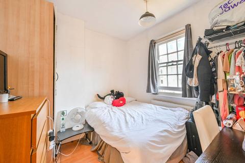 3 bedroom terraced house to rent, Kingfield Street, Isle Of Dogs, London, E14