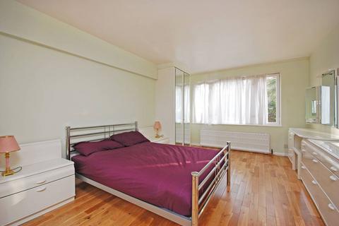 2 bedroom flat for sale, Southwick Street, Hyde Park Estate, London, W2