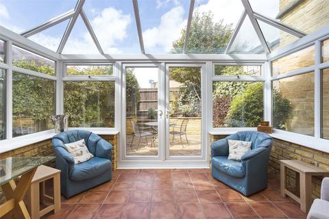 4 bedroom end of terrace house for sale, Gordon Close, Broadway, Worcestershire, WR12