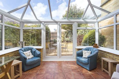 5 Gordon Close, Broadway, WR12 7BJ