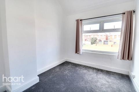 19 Dukes Crescent, Edlington, Doncaster, DN12 1AZ