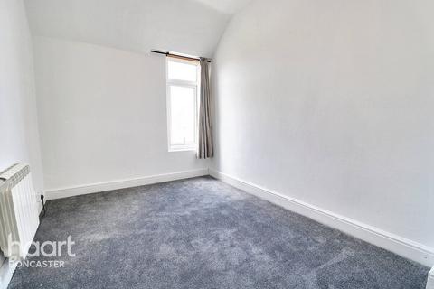19 Dukes Crescent, Edlington, Doncaster, DN12 1AZ