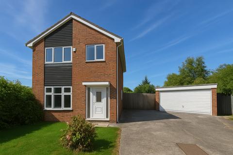 3 bedroom detached house for sale, Dunoon Close, Ingol PR2