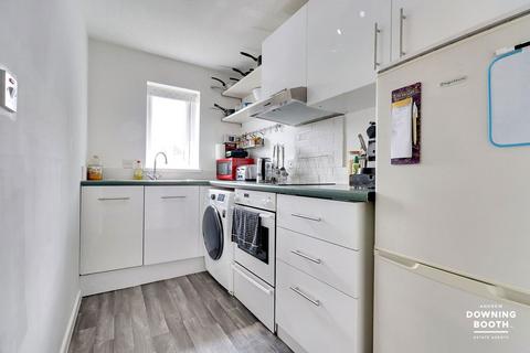 41 Maybank Close, Lichfield, WS14 9UJ
