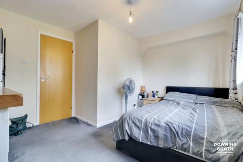 41 Maybank Close, Lichfield, WS14 9UJ
