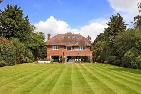 7 bedroom detached house for sale, Grove Road, Beaconsfield, HP9