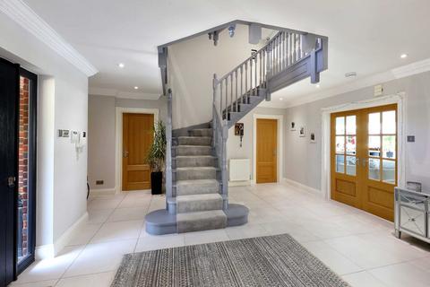 7 Grove Road, Beaconsfield, HP9 1UR