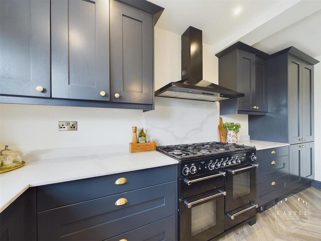 Open plan dining kitchen
