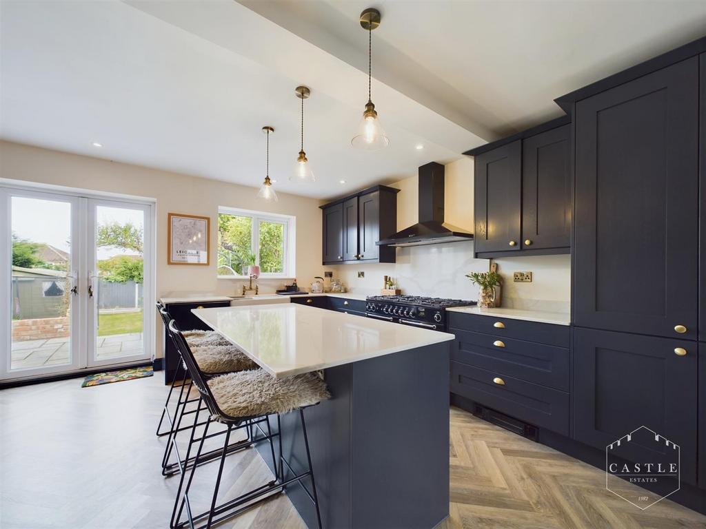 Open plan dining kitchen