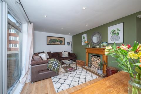 46 Crompton Street, Warwick, CV34 6HG