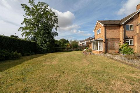 4 bedroom detached house for sale, Dale Close, Hitchin