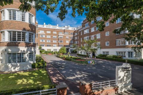 3 bedroom flat for sale, Stockleigh Hall, 51 Prince Albert Road, St John's Wood, London