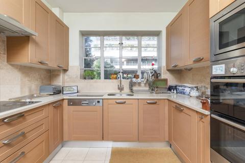 3 bedroom flat for sale, Stockleigh Hall, 51 Prince Albert Road, St John's Wood, London