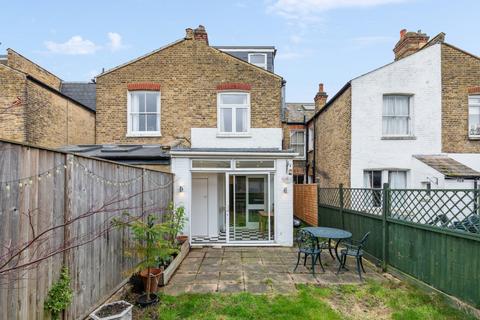 4 bedroom terraced house to rent, Clonmore Street, London