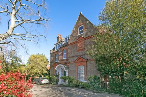 3 bedroom flat for sale, West Heath Road, Hampstead, London