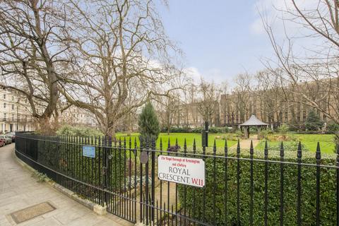 1 bedroom flat for sale, Royal Crescent, London