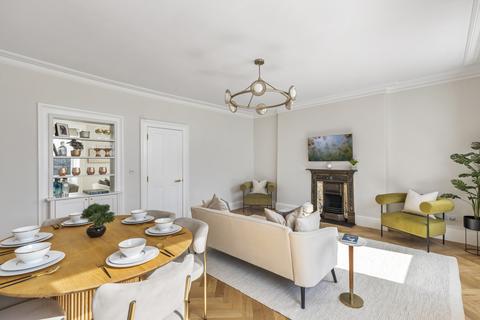 1 bedroom flat for sale, Royal Crescent, London