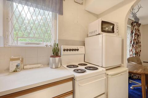 Studio for sale, Coopers Close, Stepney Green