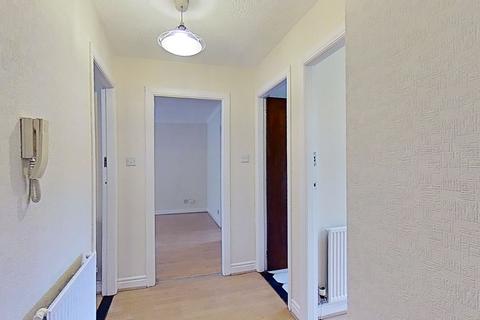 2 bedroom flat to rent, Incholm Street, Whiteinch, Glasgow, G11