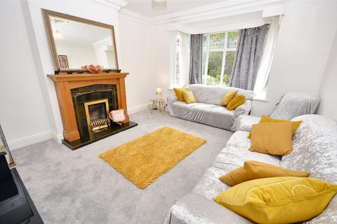 4 bedroom semi-detached house for sale, Spen Gardens, Leeds, West Yorkshire