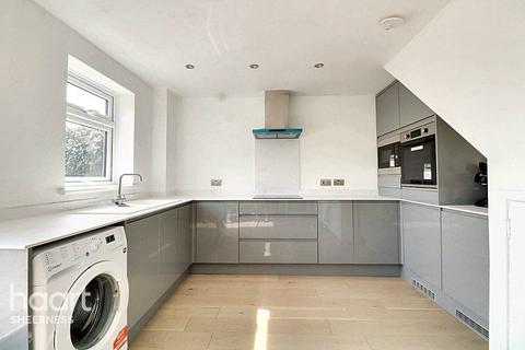 22 Cliff View Gardens, Warden, Sheerness, ME12 4NH