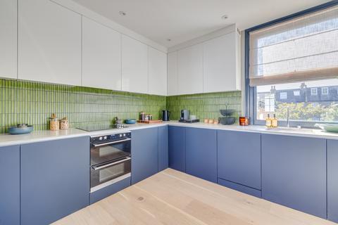 2 bedroom maisonette for sale, Sedlescombe Road, Fulham, London