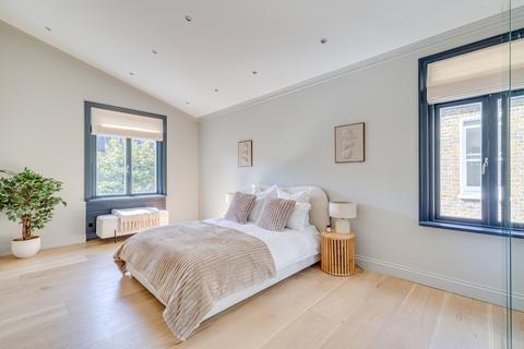 2 bedroom maisonette for sale, Sedlescombe Road, Fulham, London