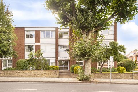 2 bedroom flat for sale, Elystan Court, Howards Lane, London