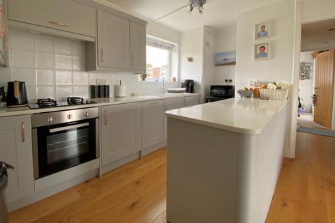 2 bedroom apartment for sale, Lord Warden Avenue, Walmer, CT14