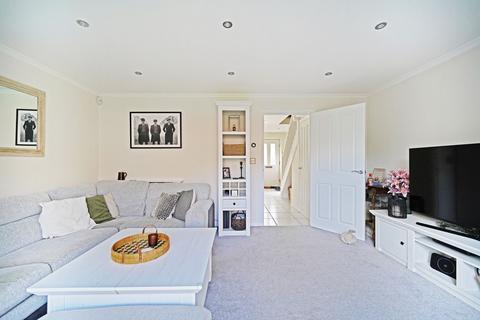 19 Griffin Lane, Dickens Heath, Solihull, B90 1TS